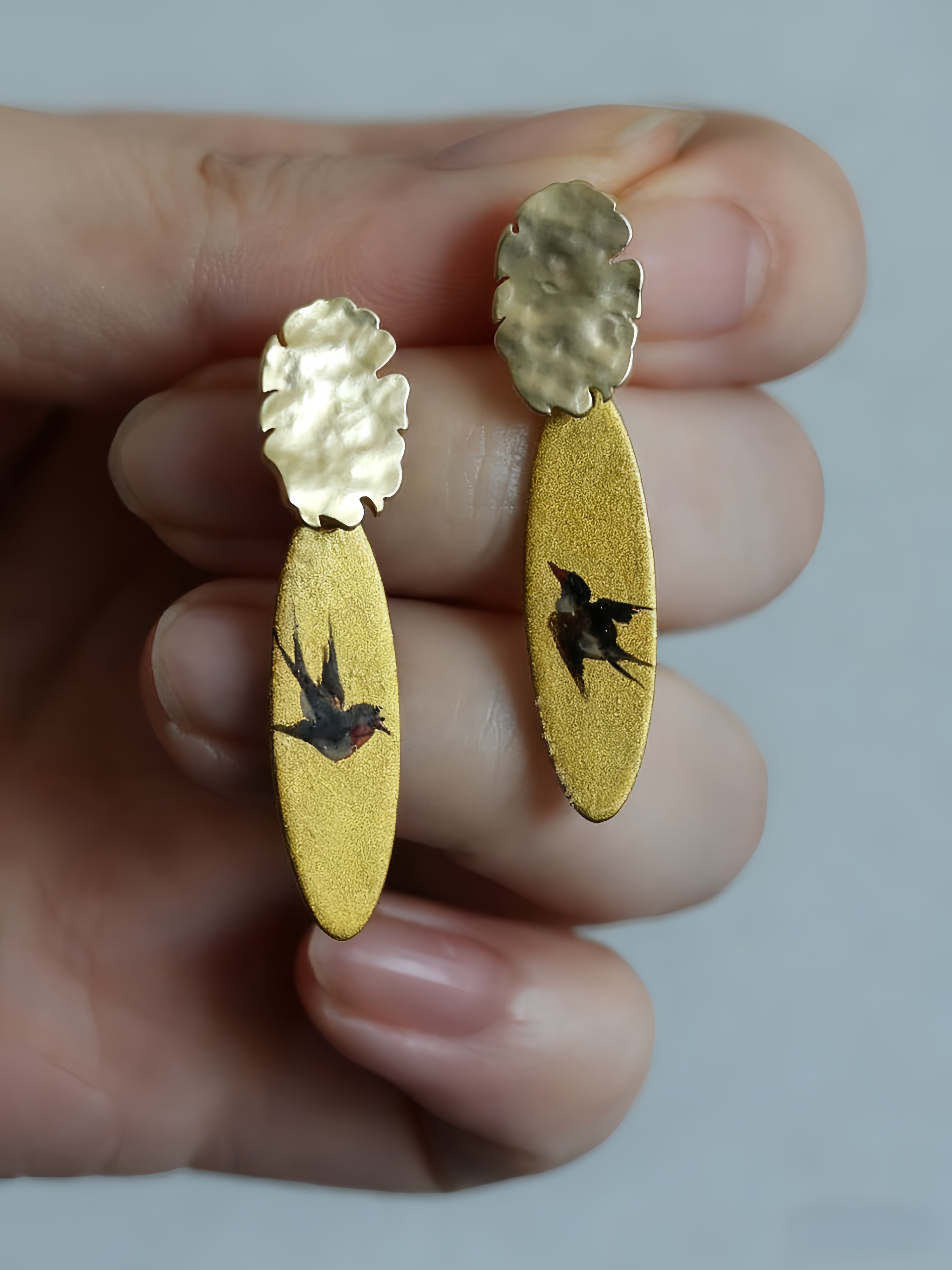 LacLume Lacquer Craft Hand-Painted Flying Swallow New Style Earrings - Hand-Made Copper Tire Lacquerware