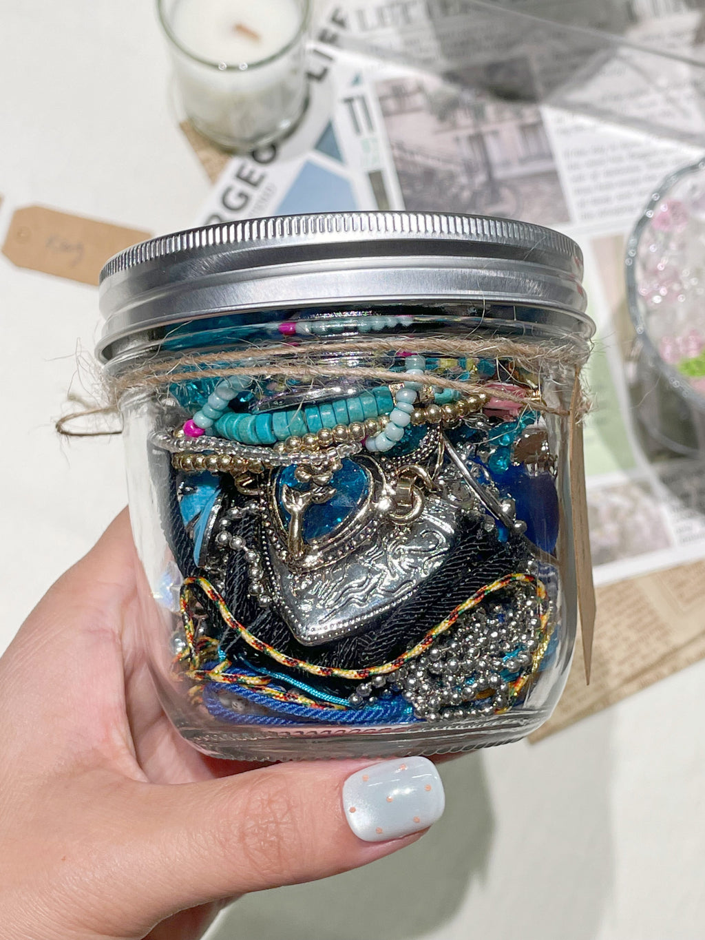 "Midnight Serenade" Blaues Geheimnis Schmuckglas – Kuratierte Ästhetische Accessoire-Box (20-25 Stk.)