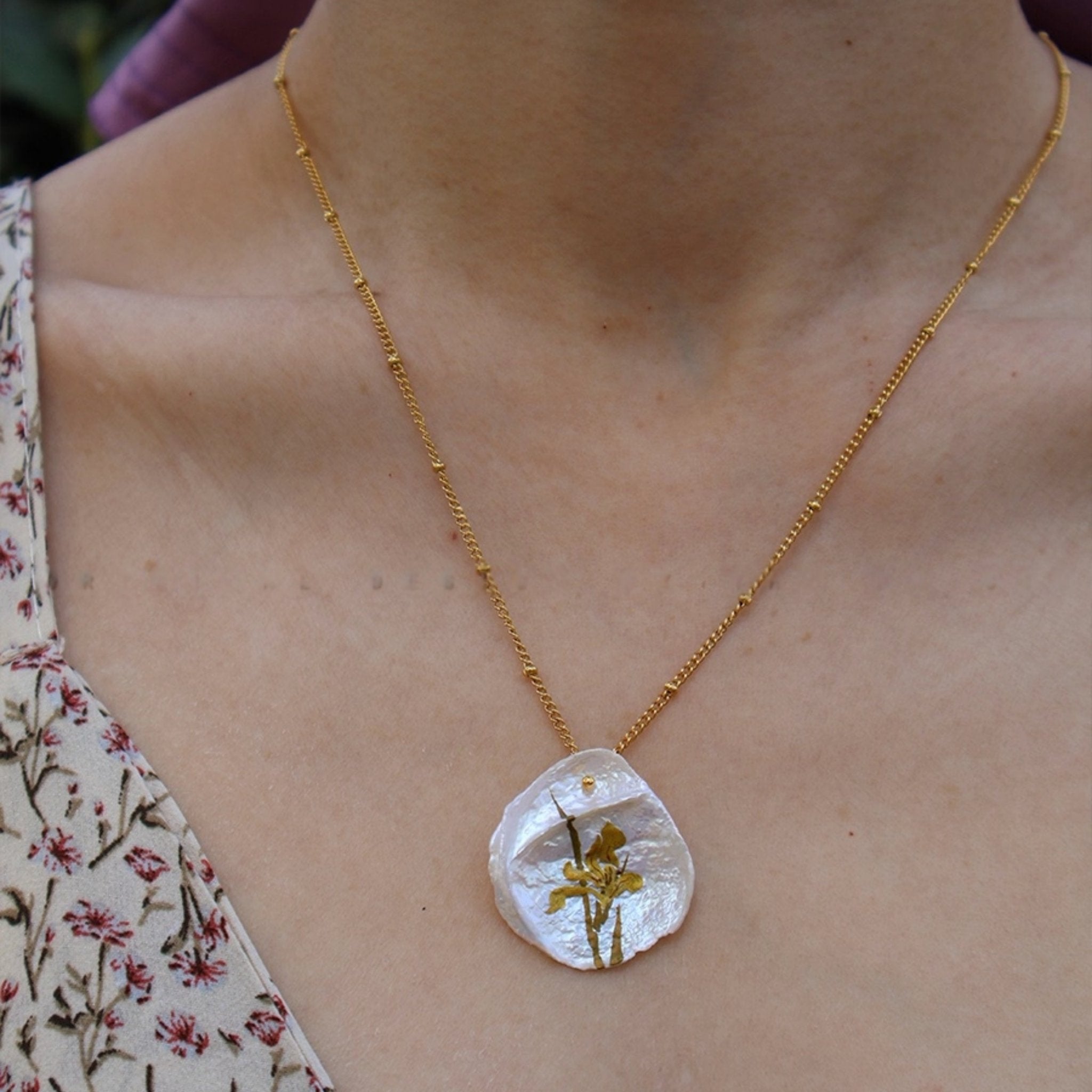 LacLume Irises On Pearls HandPainted Lacquer Jewelry Necklace Aesthetic New Style