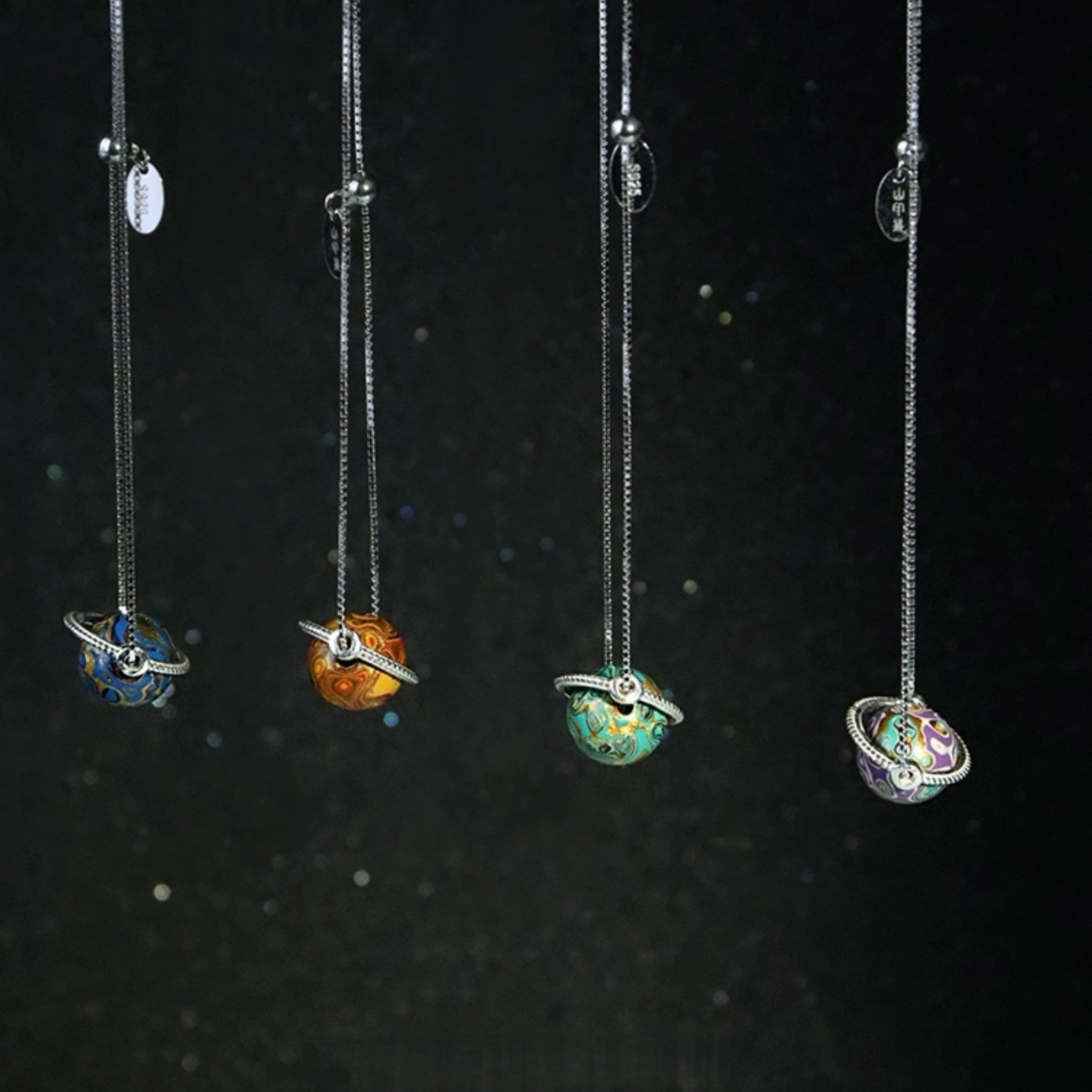 LacLume Universe Planet 925 Silver Lacquer Clavicle Chain