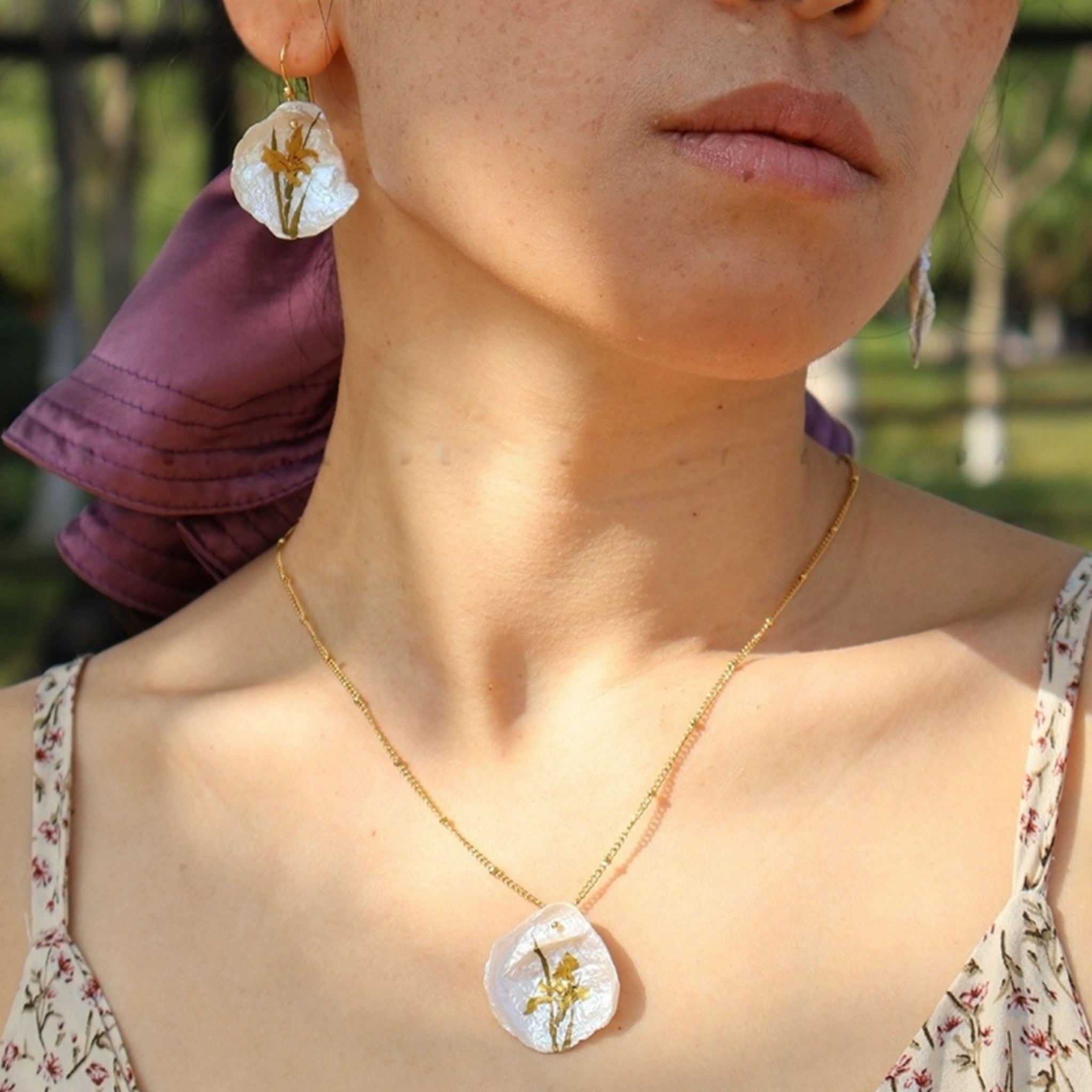 LacLume Irises On Pearls HandPainted Lacquer Jewelry Necklace Aesthetic New Style