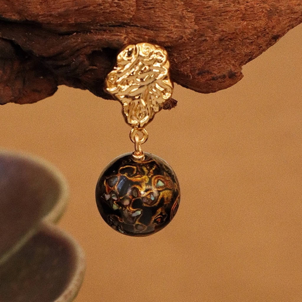 LacLume Lacquer Earrings Studs Mother of Pearl Inlaid Retro Style