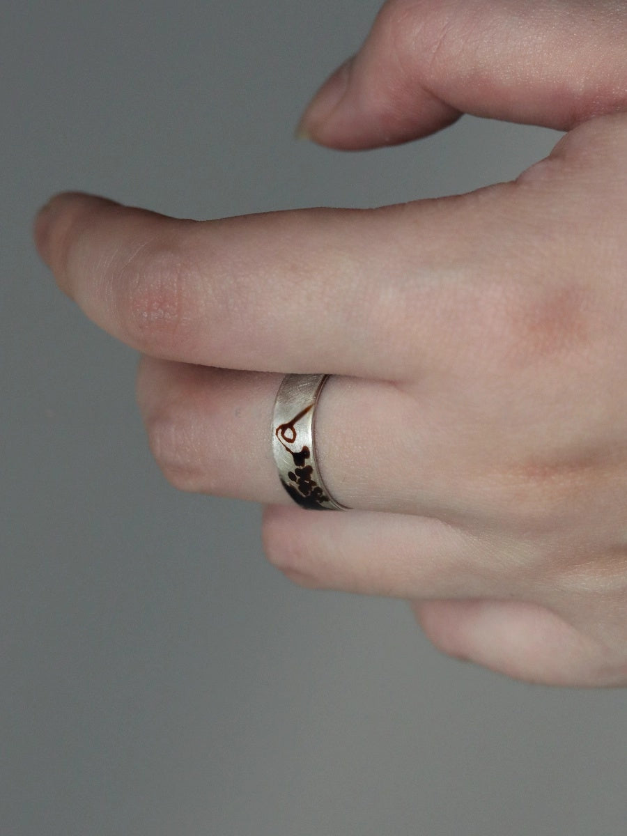 LacLume Original Vineyard Lacquer Hand-Painted Grape New Style Interesting Ring, Handmade Lacquer Silverware