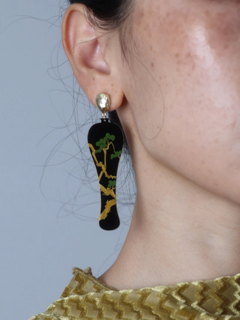 LacLume Original "Vase · Old Tree" Hand-Painted Earrings with Lacquer Craftsmanship