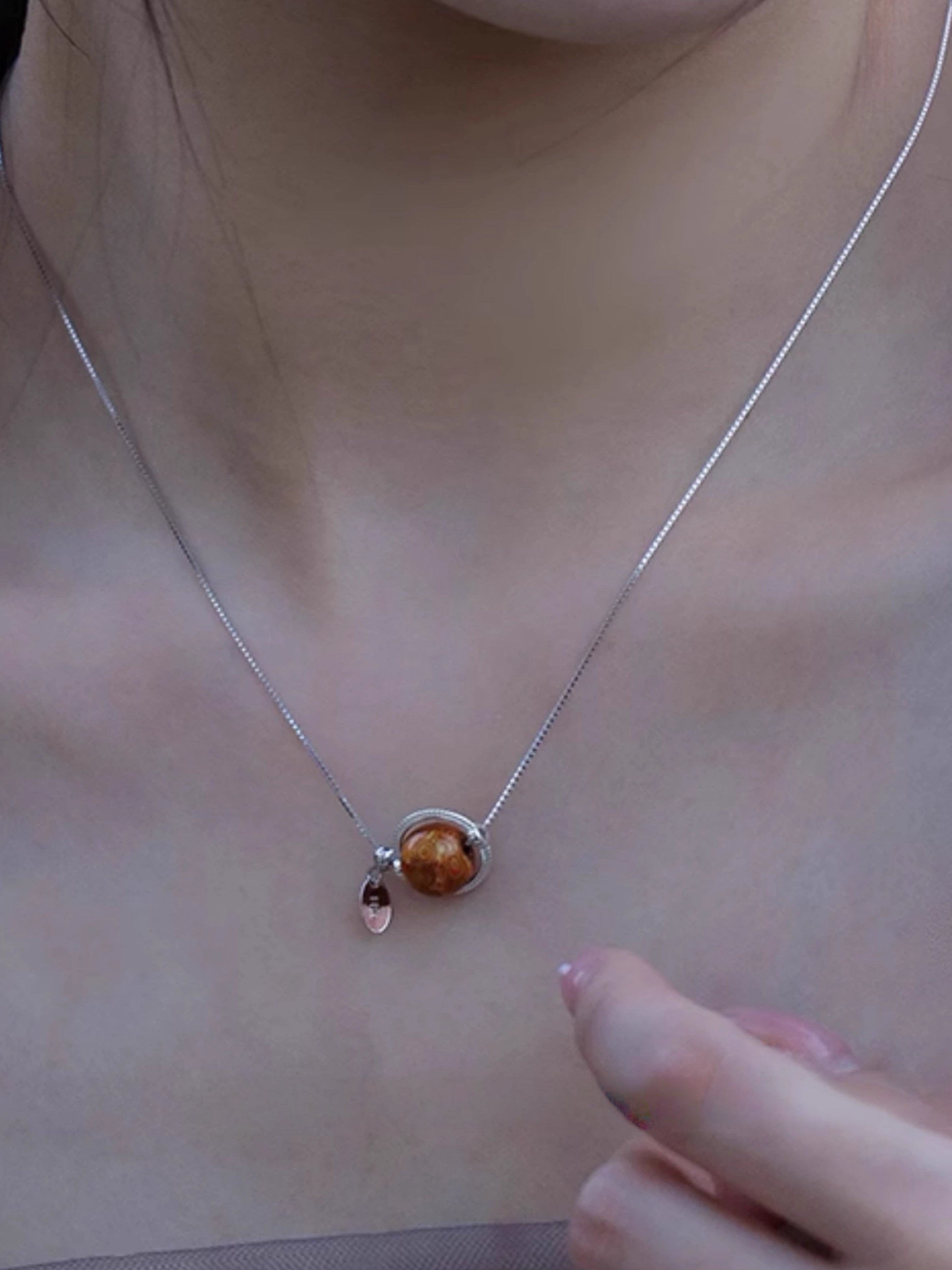 LacLume "Universe" Planet 925 Silver & Lacquer Clavicle Chain