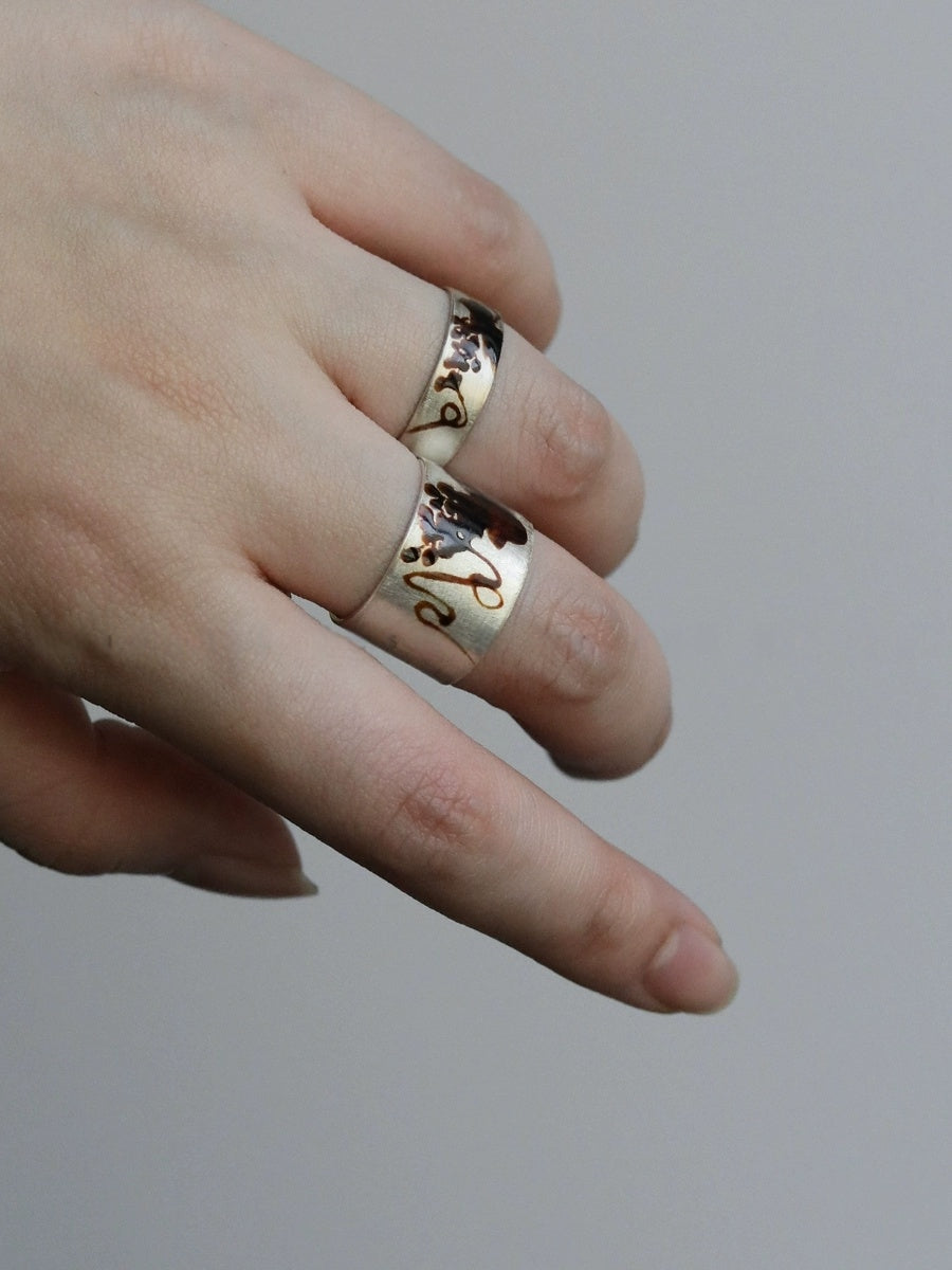 LacLume Original Vineyard Lacquer Hand-Painted Grape New Style Interesting Ring, Handmade Lacquer Silverware