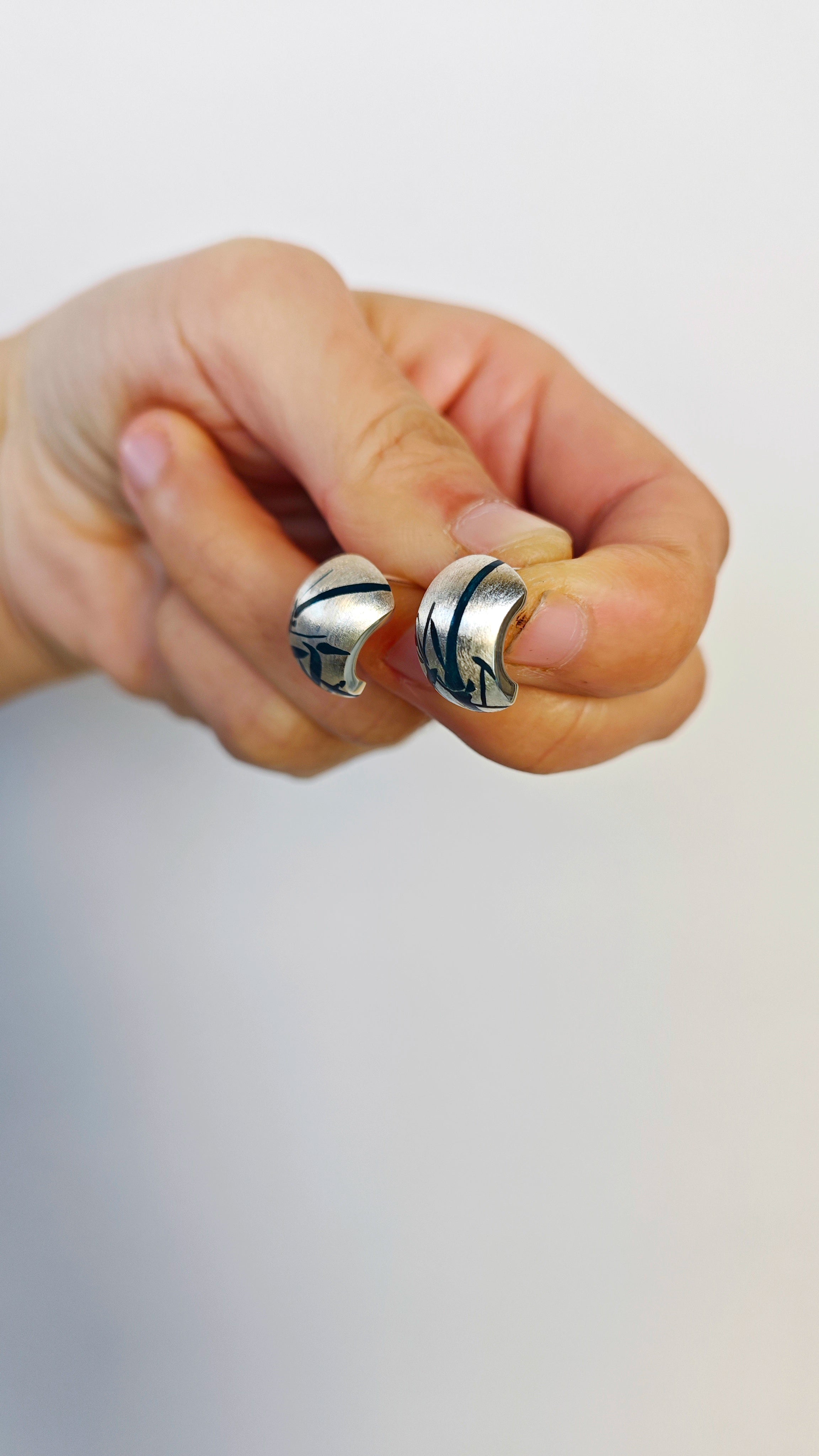 LacLume Earrings Lacquer Painted Bamboo Pattern 925 Silver Mini Earrings Silvethereal Cool Beauty Jewelry