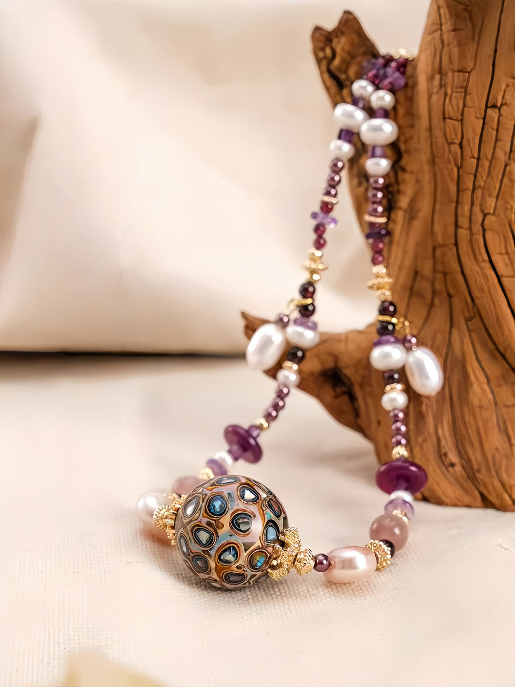 LacLume Lucky Lacquer Beads Necklace - Fortune in Hand